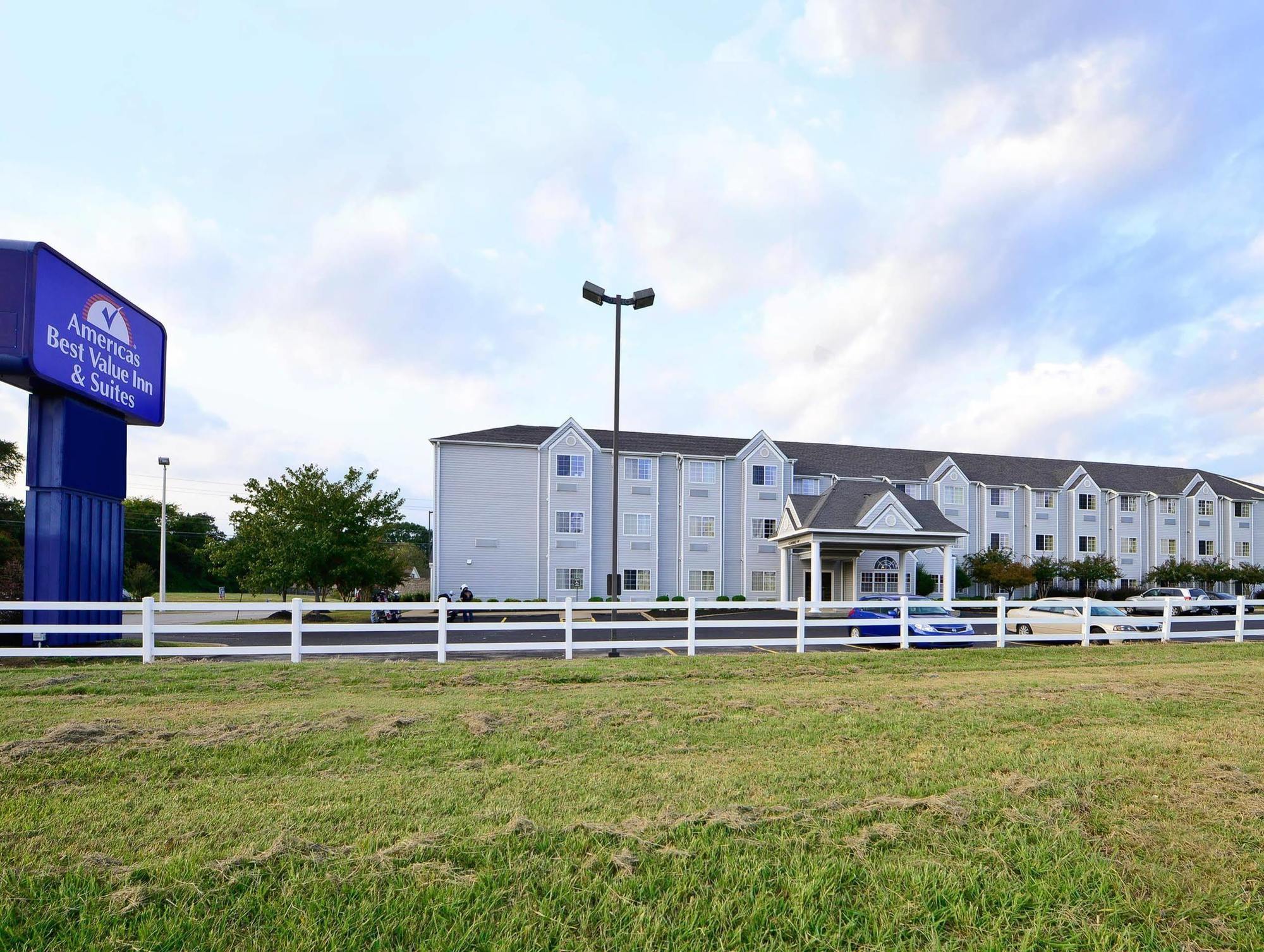 America'S Best Value Inn And Suites - Τζάκσον Εξωτερικό φωτογραφία
